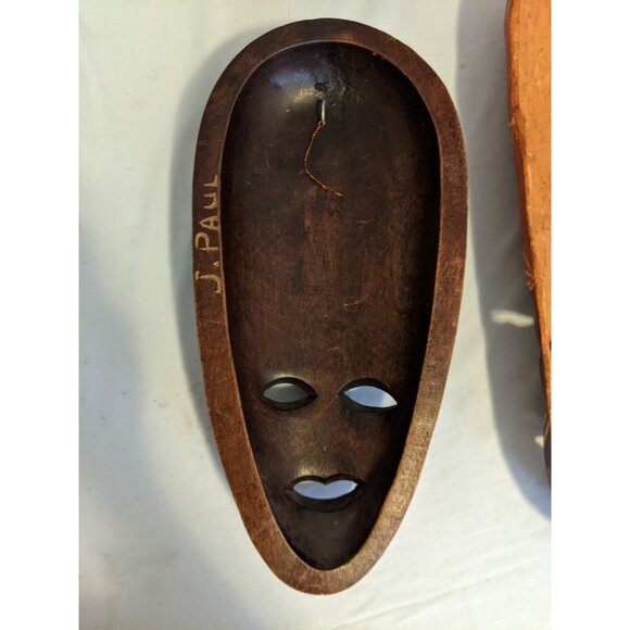 Vintage Set of 2 Small Hand Carved Wooden Masks Signed Folk African Wall Art 10" - Picture 3 of 4
